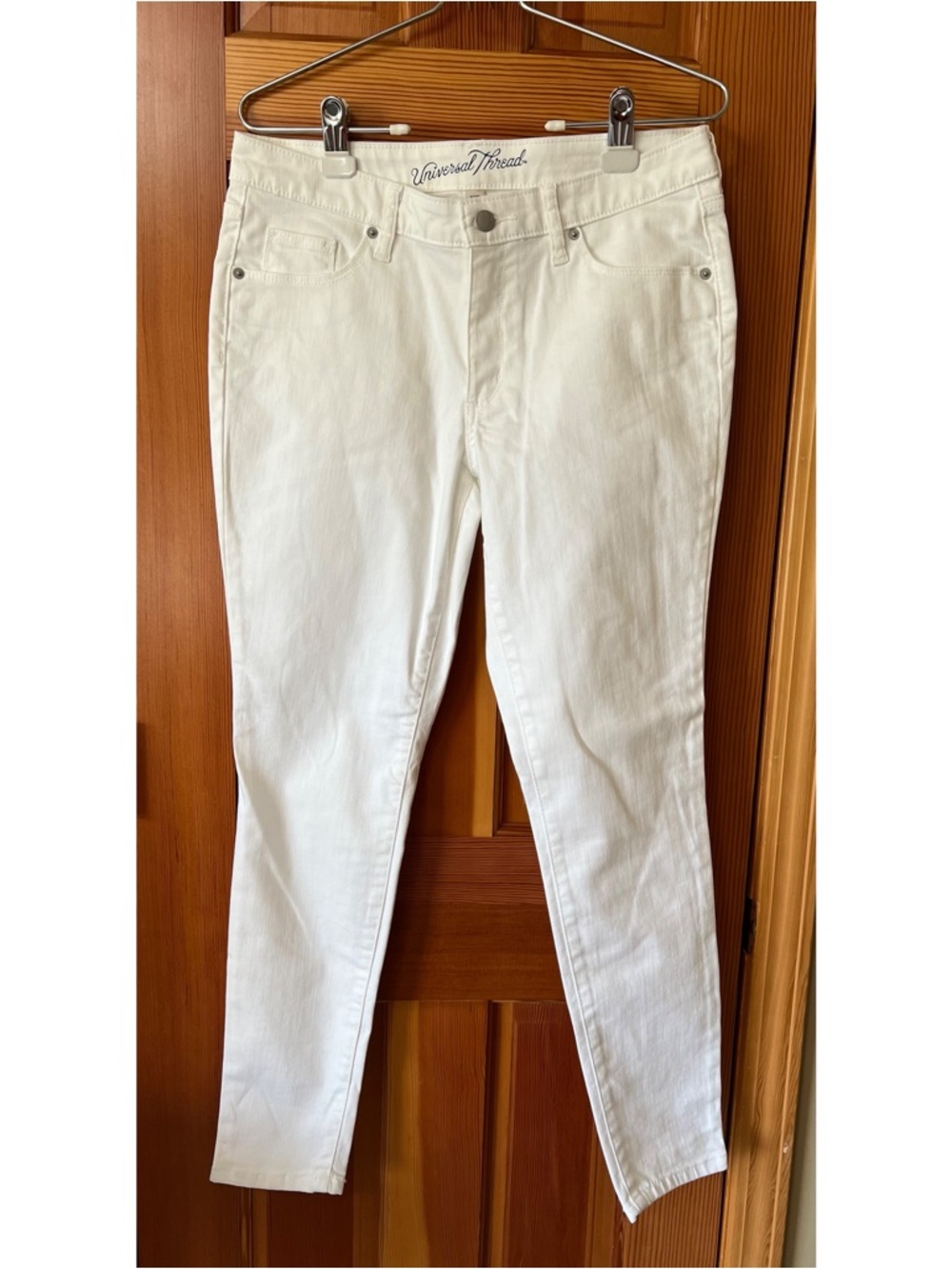 Universal Thread White Skinny Jeans